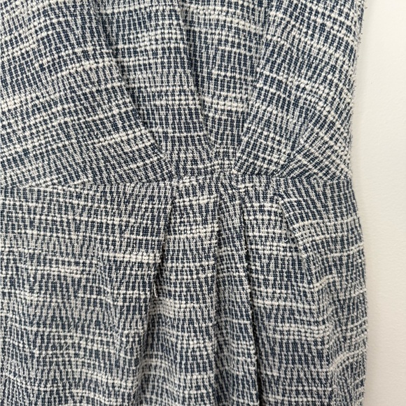 Banana Republic Textured Blue and White Midi Dress - Picture 3 of 4